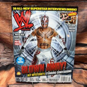 WWE Magazine August 2011 Rey Mysterio Randy Savage John Cena THQ